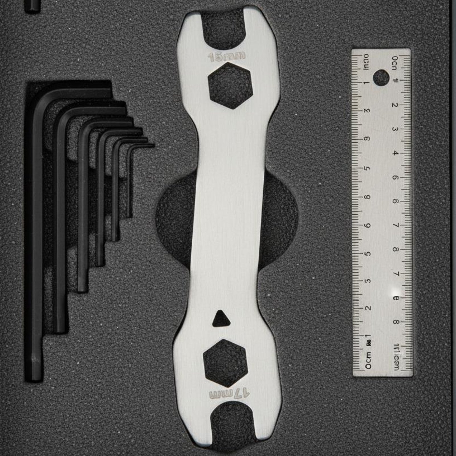 Thin Hub Wrench Slim Design 13 - Design Tools Workshop reseña y precio
